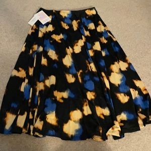 LuLaRoe NWT Jennifer Skirt